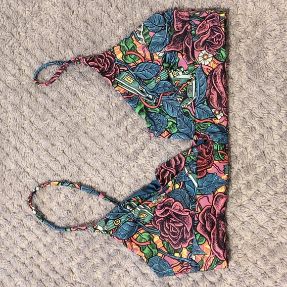 NWT - RVCA Ander V-Wire Crop Bikini Top - S - Picture 8 of 10